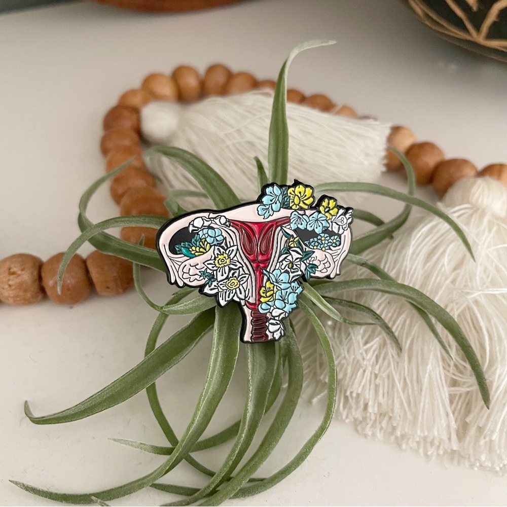 Planty uterus metal pin. Brand new!
